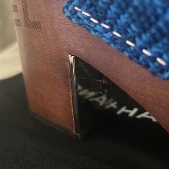 Chanel Navy Blue Tweed wooden Platform sandals with chain Embellishments - Picture 3 of 9